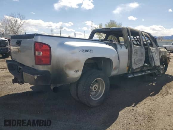 2014 Chevrolet Silverado 3500HD LTZ с VIN 1GC4K1C85EF117886, выставлен на аукционе Copart как лот 50404755 с пробегом Не указан миль и На запчасти • Non repairable. История ставок и продаж доступна на DreamBid. Изображение 3.