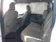 2018 Ford F-150 XL z VIN 1FTFW1EG0JKC58870, wystawiony jako IAAI lot #43209369 z przebiegiem 122 374 mil mil oraz . Historia ofert i sprzedaży dostępna na DreamBid. Obrazek 8.