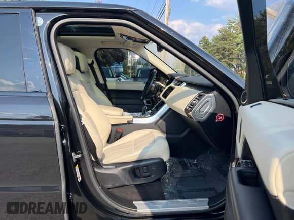 2018 Land Rover Range Rover Sport z VIN SALWR2RE2JA193492, wystawiony jako Copart lot #70004385 z przebiegiem 102 803 mil mil oraz Czysty tytuł • Clean title. Historia ofert i sprzedaży dostępna na DreamBid. Obrazek 5.