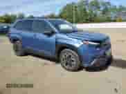 2025 Subaru Forester Premium z VIN JF2SLDBC7SH448448, wystawiony jako Copart lot #84930125 z przebiegiem 5 870 mil mil oraz Szkoda całkowita • Salvage title. Historia ofert i sprzedaży dostępna na DreamBid. Obrazek 4.