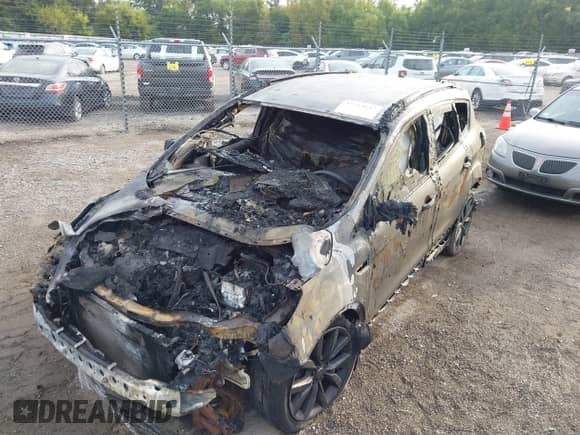 2017 Ford Escape Titanium with VIN 1FMCU9J98HUE92635, listed as a IAAI auction lot 43262055 with Not provided miles and . Bid and sale history available at DreamBid. Image 6.