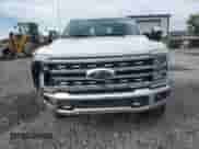 2023 Ford F-250 XL z VIN 1FT8W2BT9PEE12600, wystawiony jako Copart lot #86165735 z przebiegiem 49 622 mil mil oraz Szkoda całkowita • Salvage title. Historia ofert i sprzedaży dostępna na DreamBid. Obrazek 5.