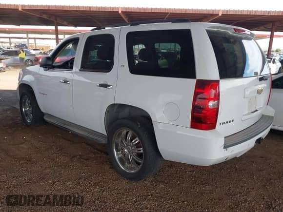 2007 Chevrolet Tahoe LT с VIN 1GNFC13077R102668, выставлен на аукционе IAAI как лот 43131778 с пробегом 230 673 миль миль и . История ставок и продаж доступна на DreamBid. Изображение 3.