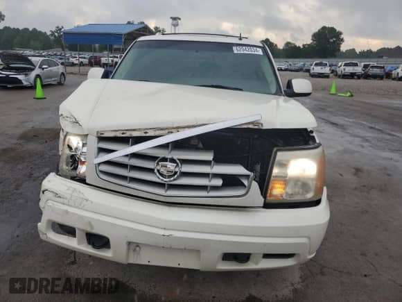 2006 Cadillac Escalade with VIN 1GYEC63NX6R108518, listed as a Copart auction lot 62042034 with 222,419 mi miles and Salvage title. Bid and sale history available at DreamBid. Image 5.
