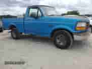 1995 Ford F-150 with VIN 1FTDF15Y7SNA97918, listed as a Copart auction lot 56505725 with 296,106 mi miles and Clean title. Bid and sale history available at DreamBid. Image 4.