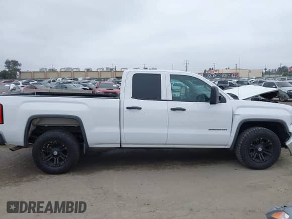 2015 GMC Sierra 1500 with VIN 1GTR1TEC4FZ179527, listed as a IAAI auction lot 42175217 with 179,700 mi miles and . Bid and sale history available at DreamBid. Image 13.