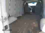 2013 Chevrolet Express Cargo z VIN 1GCWGFCA8D1147650, wystawiony jako Copart lot #89430645 z przebiegiem 206 137 mil mil oraz Szkoda całkowita • Salvage title. Historia ofert i sprzedaży dostępna na DreamBid. Obrazek 10.