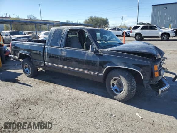 1998 GMC Sierra 1500 z VIN 2GTEC19M2W1506886, wystawiony jako Copart lot #82636144 z przebiegiem 113 755 mil mil oraz Szkoda całkowita • Salvage title. Historia ofert i sprzedaży dostępna na DreamBid. Obrazek 4.
