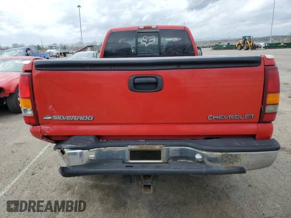 1999 Chevrolet Silverado 1500 LT with VIN 1GCEK14TXXE222892, listed as a Copart auction lot 51213865 with 215,236 mi miles and Salvage title. Bid and sale history available at DreamBid. Image 6.
