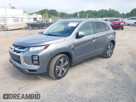 2021 Mitsubishi Outlander ES z VIN JA4ARUAU0MU022933, wystawiony jako IAAI lot #42848396 z przebiegiem 62 789 mil mil oraz . Historia ofert i sprzedaży dostępna na DreamBid. Obrazek 2.