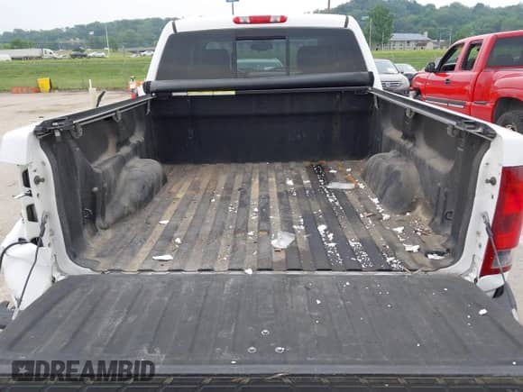 2009 GMC Sierra 1500 SLT with VIN 3GTEK33M19G200006, listed as a IAAI auction lot 42469420 with 197,985 mi miles and . Bid and sale history available at DreamBid. Image 17.