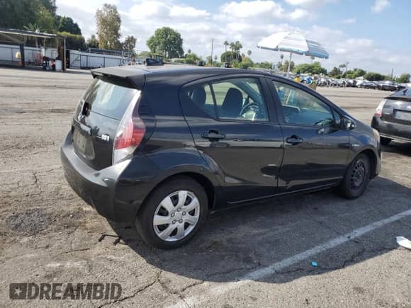 2016 Toyota Prius One z VIN JTDKDTB30G1120942, wystawiony jako Copart lot #84733835 z przebiegiem 156 034 mil mil oraz Szkoda całkowita • Salvage title. Historia ofert i sprzedaży dostępna na DreamBid. Obrazek 3.