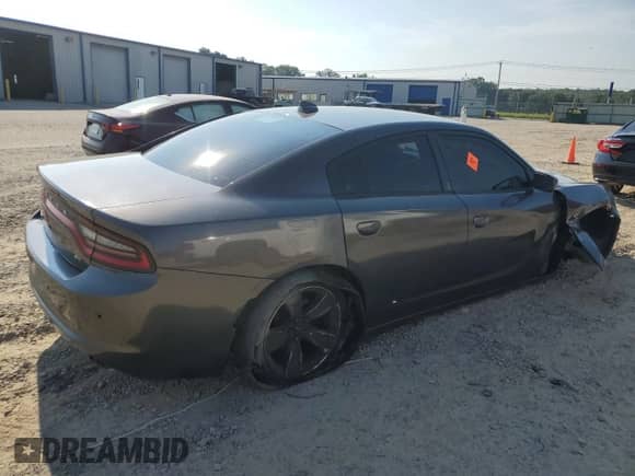 2016 Dodge Charger SXT с VIN 2C3CDXHG6GH186133, выставлен на аукционе Copart как лот 69097675 с пробегом 231 257 миль миль и Списание • Salvage title. История ставок и продаж доступна на DreamBid. Изображение 3.