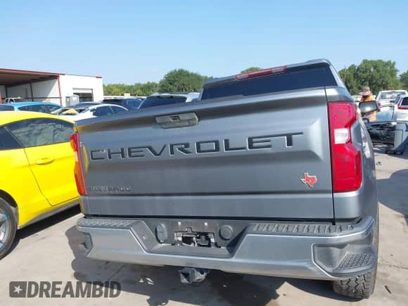 2020 Chevrolet Silverado 1500 LT с VIN 3GCPWCEK6LG233745, выставлен на аукционе IAAI как лот 42989770 с пробегом 137 644 миль миль и . История ставок и продаж доступна на DreamBid. Изображение 17.
