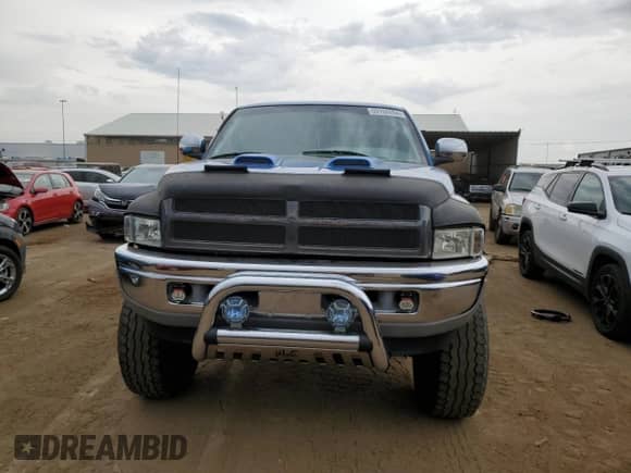 1999 Dodge 1500 с VIN 3B7HF13Z0XG176876, выставлен на аукционе Copart как лот 59766554 с пробегом 126 785 миль миль и Чистый • Clean title. История ставок и продаж доступна на DreamBid. Изображение 5.