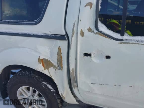 2016 Nissan Frontier SV with VIN 1N6AD0EV9GN726513, listed as a IAAI auction lot 41506874 with 105,750 mi miles and . Bid and sale history available at DreamBid. Image 18.