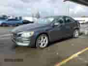 2015 Volvo S60 with VIN YV126MFD6F2306698, listed as a Copart auction lot 44184805 with 112,433 mi miles and Salvage title. Bid and sale history available at DreamBid. Image 1.