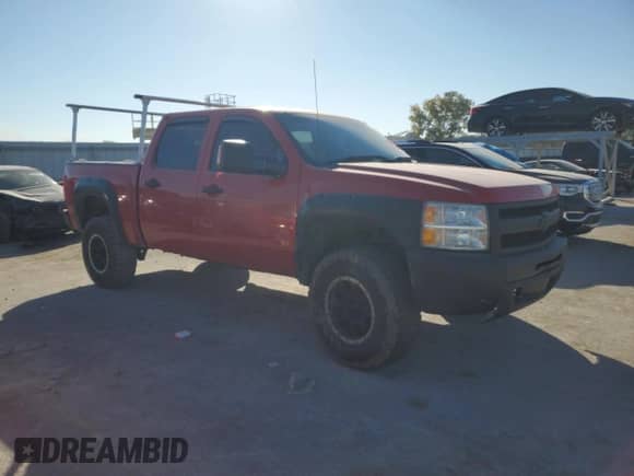 2013 Chevrolet Silverado 1500 LT с VIN 3GCPKSEA6DG108758, выставлен на аукционе Copart как лот 77174554 с пробегом Не указан миль и На запчасти • Non repairable. История ставок и продаж доступна на DreamBid. Изображение 4.