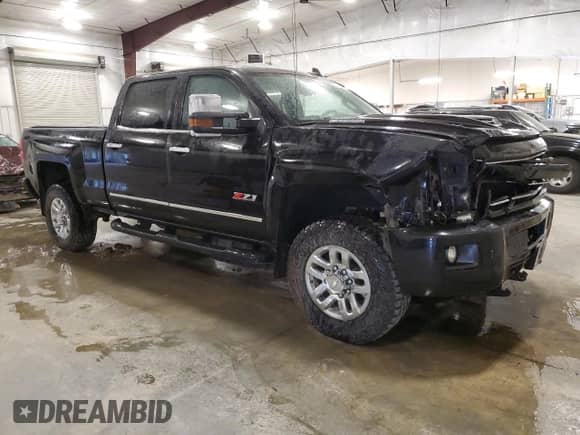 2018 Chevrolet Silverado 3500HD LTZ с VIN 1GC4K0EY9JF150522, выставлен на аукционе Copart как лот 82262965 с пробегом 234 567 миль миль и Списание • Salvage title. История ставок и продаж доступна на DreamBid. Изображение 4.