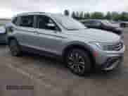 2022 Volkswagen Tiguan S с VIN 3VV0B7AX5NM137536, выставлен на аукционе Copart как лот 64518145 с пробегом 41 896 миль миль и Списание • Salvage title. История ставок и продаж доступна на DreamBid. Изображение 4.