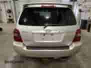 2004 Toyota Highlander z VIN JTEEP21A840063515, wystawiony jako Copart lot #71485625 z przebiegiem 225 770 mil mil oraz Szkoda całkowita • Salvage title. Historia ofert i sprzedaży dostępna na DreamBid. Obrazek 6.