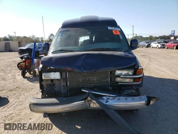 2002 Chevrolet Express с VIN 1GBFG15R521147807, выставлен на аукционе Copart как лот 77610514 с пробегом Не указан миль и Списание • Salvage title. История ставок и продаж доступна на DreamBid. Изображение 5.
