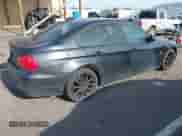 2010 BMW 3 Series 328i z VIN WBAPH5C57AA440298, wystawiony jako IAAI lot #42485008 z przebiegiem 162 072 mil mil oraz . Historia ofert i sprzedaży dostępna na DreamBid. Obrazek 4.