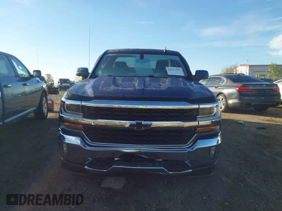 2018 Chevrolet Silverado 1500 LT z VIN 1GCVKREC0JZ114391, wystawiony jako IAAI lot #43417165 z przebiegiem 112 708 mil mil oraz . Historia ofert i sprzedaży dostępna na DreamBid. Obrazek 12.