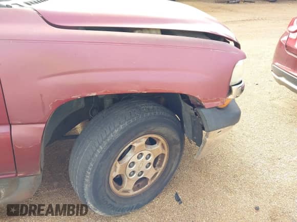 2004 Chevrolet Tahoe LS with VIN 1GNEC13V54R312043, listed as a IAAI auction lot 42036854 with 327,739 mi miles and . Bid and sale history available at DreamBid. Image 12.