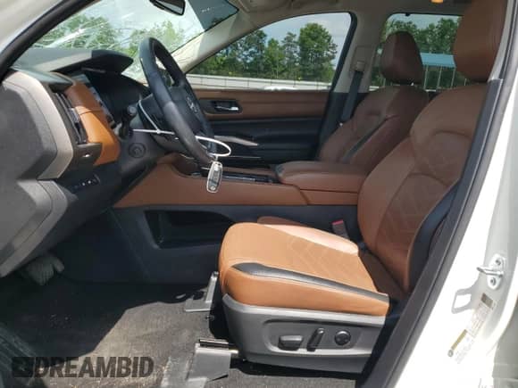 2023 Nissan Pathfinder Platinum with VIN 5N1DR3DK2PC240644, listed as a Copart auction lot 60130485 with 29,548 mi miles and Salvage title. Bid and sale history available at DreamBid. Image 7.