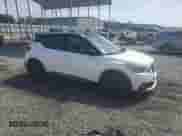 2020 Nissan Kicks SR с VIN 3N1CP5DVXLL537593, выставлен на аукционе Copart как лот 80549645 с пробегом 59 855 миль миль и Списание • Salvage title. История ставок и продаж доступна на DreamBid. Изображение 4.