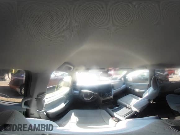 2018 Toyota Sienna LE z VIN 5TDJZ3DC9JS202902, wystawiony jako IAAI lot #43373131 z przebiegiem 145 490 mil mil oraz . Historia ofert i sprzedaży dostępna na DreamBid. Obrazek 18.