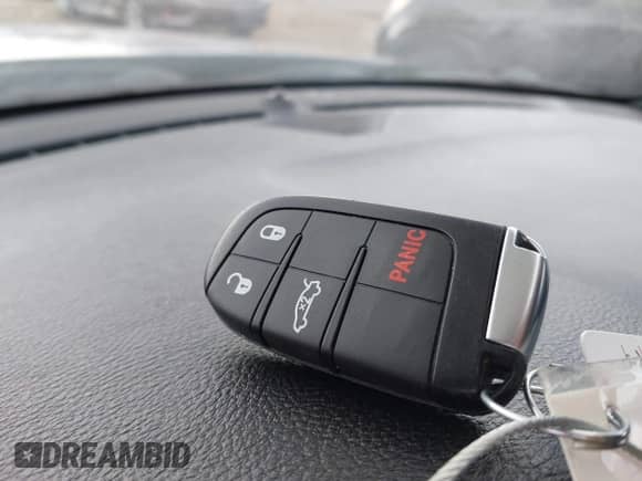 2023 Dodge Challenger SXT с VIN 2C3CDZGG5PH550376, выставлен на аукционе IAAI как лот 43082172 с пробегом 33 579 миль миль и . История ставок и продаж доступна на DreamBid. Изображение 11.