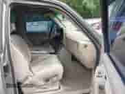 2002 Chevrolet Silverado 2500HD LT с VIN 1GCHK29172E158362, выставлен на аукционе IAAI как лот 42862931 с пробегом 261 133 миль миль и . История ставок и продаж доступна на DreamBid. Изображение 5.