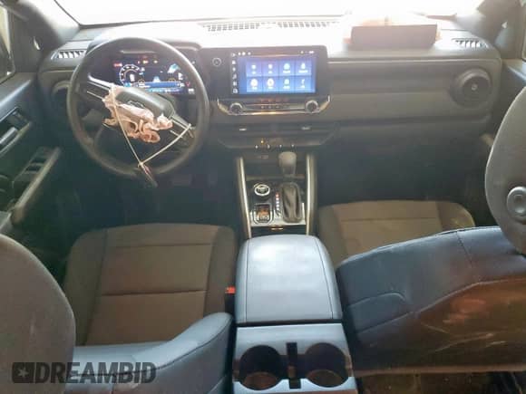 2024 Chevrolet Colorado 4WD Trail Boss с VIN 1GCPTEEK2R1207235, выставлен на аукционе Copart как лот 72006285 с пробегом 23 199 миль миль и Списание • Salvage title. История ставок и продаж доступна на DreamBid. Изображение 8.