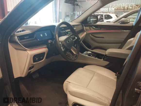 2021 Jeep Grand Cherokee Overland with VIN 1C4RJKDG7M8179023, listed as a IAAI auction lot 42739881 with 47,475 mi miles and . Bid and sale history available at DreamBid. Image 5.