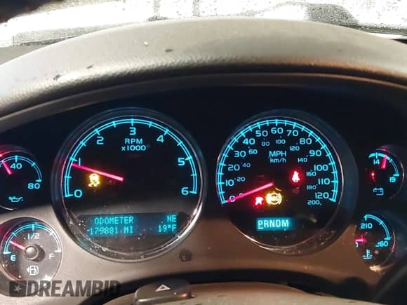 2009 Chevrolet Avalanche LS with VIN 3GNFK12079G169469, listed as a IAAI auction lot 41543096 with 179,881 mi miles and . Bid and sale history available at DreamBid. Image 7.