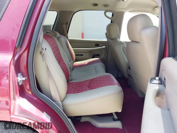 2005 Chevrolet Tahoe LT с VIN 1GNEC13TX5J237354, выставлен на аукционе IAAI как лот 42867037 с пробегом 268 052 миль миль и . История ставок и продаж доступна на DreamBid. Изображение 8.