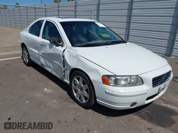 2006 Volvo S60 2.5L Turbo с VIN YV1RS592862544658, выставлен на аукционе IAAI как лот 43173767 с пробегом 158 649 миль миль и . История ставок и продаж доступна на DreamBid. Изображение 1.