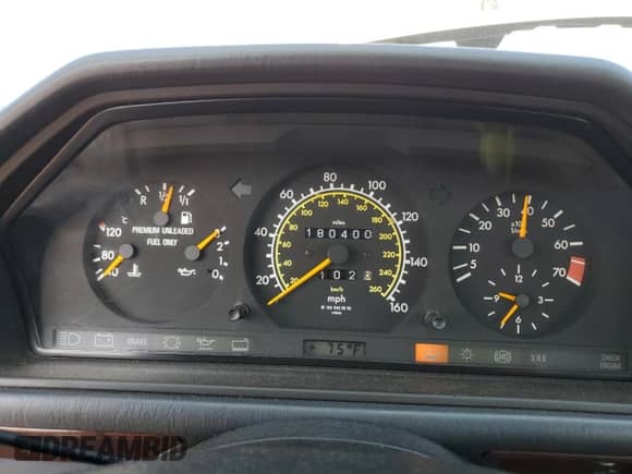 1993 Mercedes-Benz 300 с VIN WDBEA52E6PB970019, выставлен на аукционе Copart как лот 62344515 с пробегом 180 400 миль миль и Чистый • Clean title. История ставок и продаж доступна на DreamBid. Изображение 9.