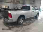 2010 Dodge 1500 TRX z VIN 3D7JV1ET7AG133341, wystawiony jako IAAI lot #43487042 z przebiegiem 148 332 mil mil oraz . Historia ofert i sprzedaży dostępna na DreamBid. Obrazek 4.