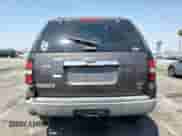 2006 Ford Explorer XLT z VIN 1FMEU73886UB40833, wystawiony jako Copart lot #67680445 z przebiegiem 246 015 mil mil oraz Szkoda całkowita • Salvage title. Historia ofert i sprzedaży dostępna na DreamBid. Obrazek 6.