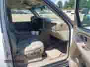 2005 Chevrolet Tahoe LS с VIN 1GNEC13T95J173890, выставлен на аукционе IAAI как лот 42803567 с пробегом 175 115 миль миль и . История ставок и продаж доступна на DreamBid. Изображение 5.
