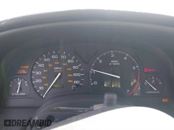 2002 Saturn SC с VIN 1G8ZP14882Z191880, выставлен на аукционе IAAI как лот 41818103 с пробегом 193 597 миль миль и . История ставок и продаж доступна на DreamBid. Изображение 7.