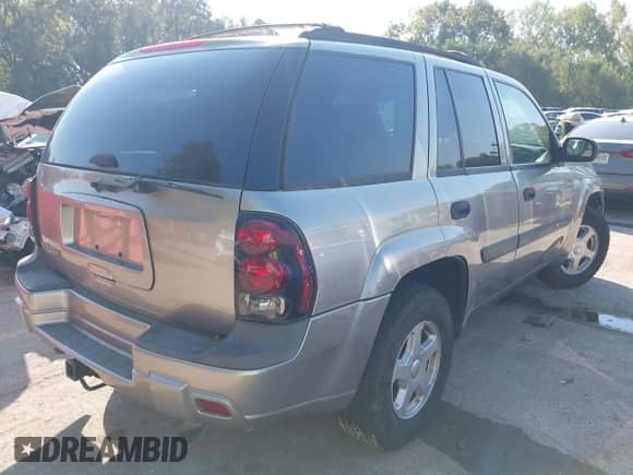 2003 Chevrolet TrailBlazer LTZ с VIN 1GNDT13S232191240, выставлен на аукционе IAAI как лот 43352018 с пробегом 155 833 миль миль и . История ставок и продаж доступна на DreamBid. Изображение 4.