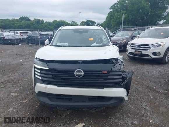 2025 Nissan Kicks SR with VIN 3N8AP6DB9SL348498, listed as a IAAI auction lot 42495326 with 4,317 mi miles and . Bid and sale history available at DreamBid. Image 13.