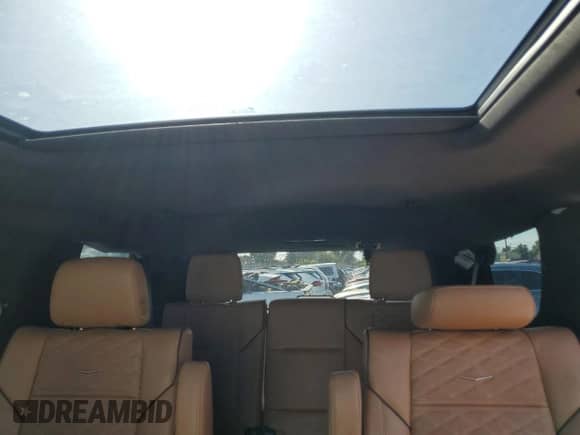 2022 Cadillac Escalade Premium Luxury с VIN 1GYS4BKL6NR153415, выставлен на аукционе Copart как лот 52036525 с пробегом 70 148 миль миль и Списание • Salvage title. История ставок и продаж доступна на DreamBid. Изображение 10.