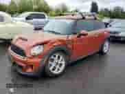 2011 MINI Hardtop S z VIN WMWSV3C59BTY11751, wystawiony jako Copart lot #84928125 z przebiegiem 118 260 mil mil oraz Szkoda całkowita • Salvage title. Historia ofert i sprzedaży dostępna na DreamBid. Obrazek 1.