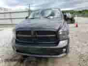 2016 Ram 1500 Express z VIN 1C6RR6KT1GS168064, wystawiony jako Copart lot #61390715 z przebiegiem 127 650 mil mil oraz Czysty tytuł • Clean title. Historia ofert i sprzedaży dostępna na DreamBid. Obrazek 13.