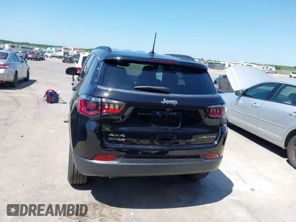 2025 Jeep Compass Limited with VIN 3C4NJDCN5ST501442, listed as a IAAI auction lot 42595950 with 667 mi miles and . Bid and sale history available at DreamBid. Image 17.